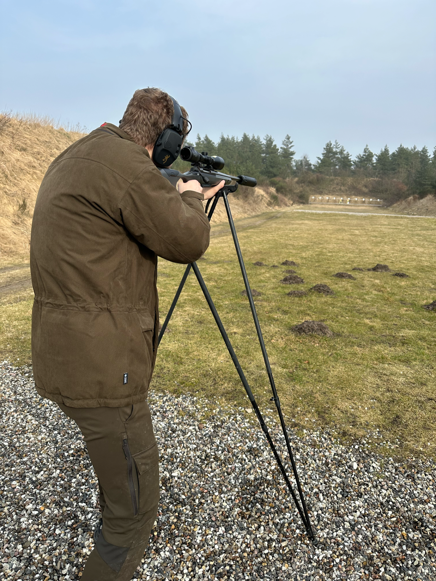 Obligatorisk riffelskydeforløb